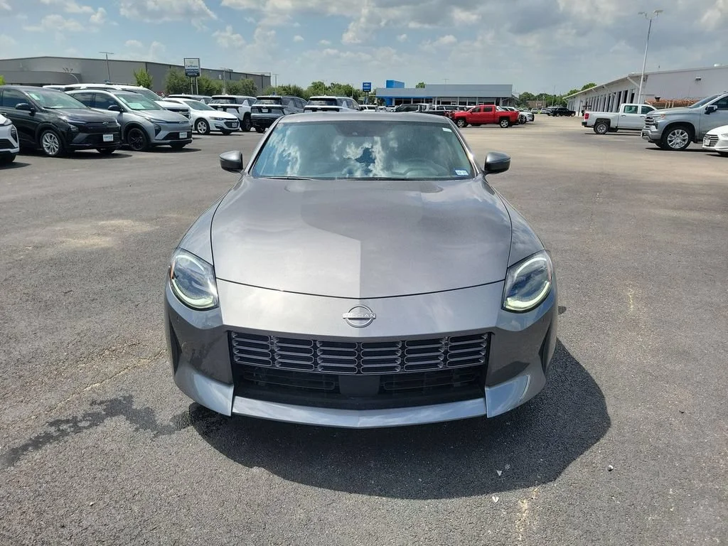 Used 2025 Gray Nissan Sport Manual Transmission image 26