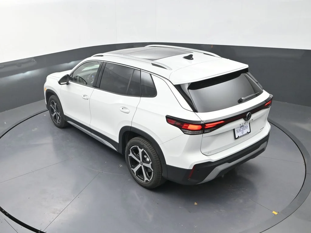 2026 Volkswagen Tiguan SE - Photo 17