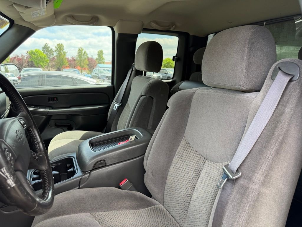 Used 2006 Blue Granite Metallic Chevrolet LT image 14