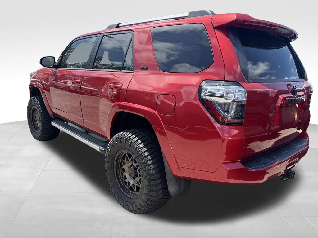 Used 2022 Red Toyota SR5 Premium image 17