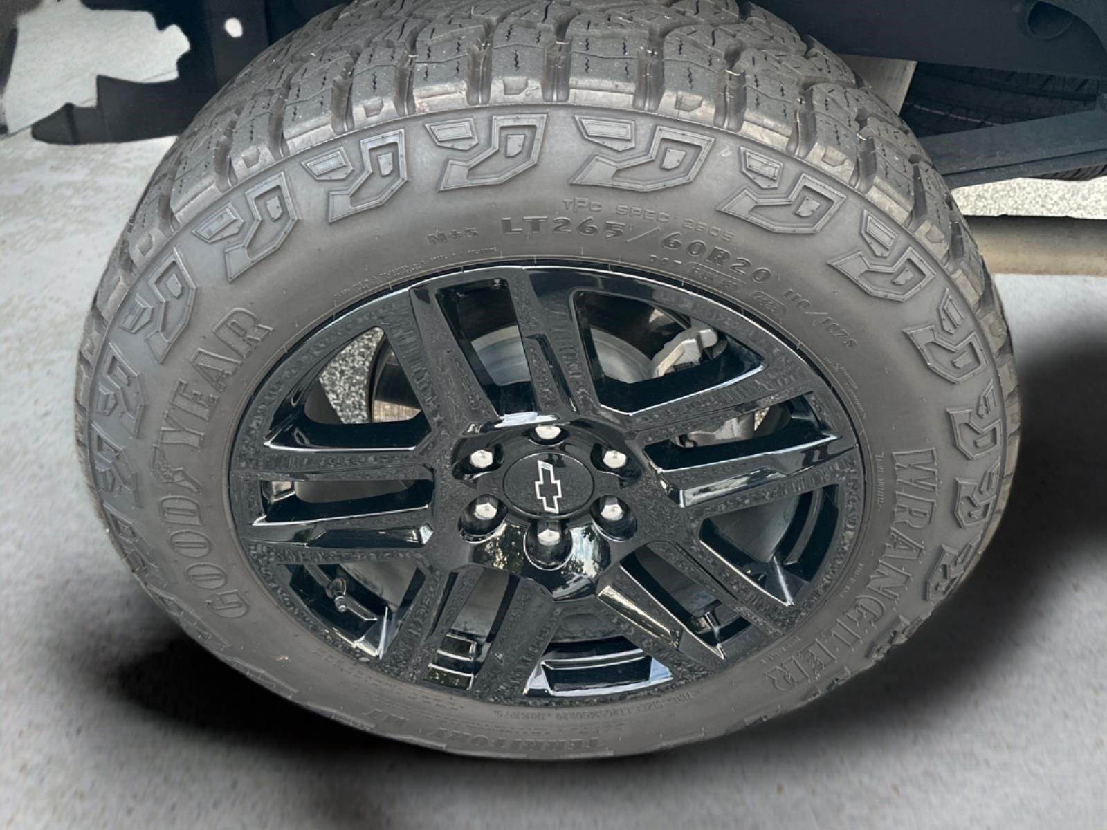 Used 2024 Slate Gray Metallic Chevrolet Custom Trail Boss image 12