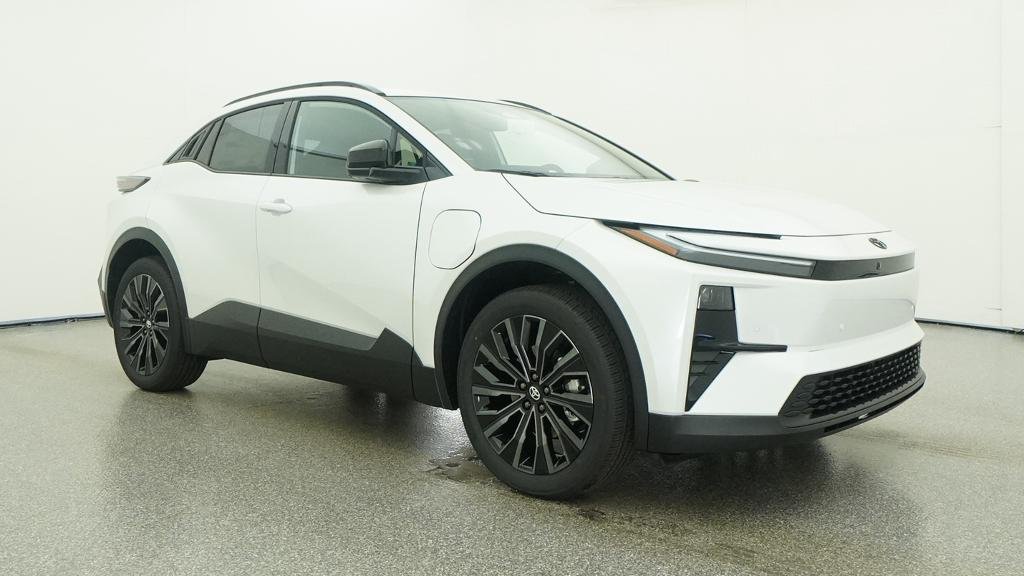 New 2026 Wind Chill Pearl Toyota XSE image 9