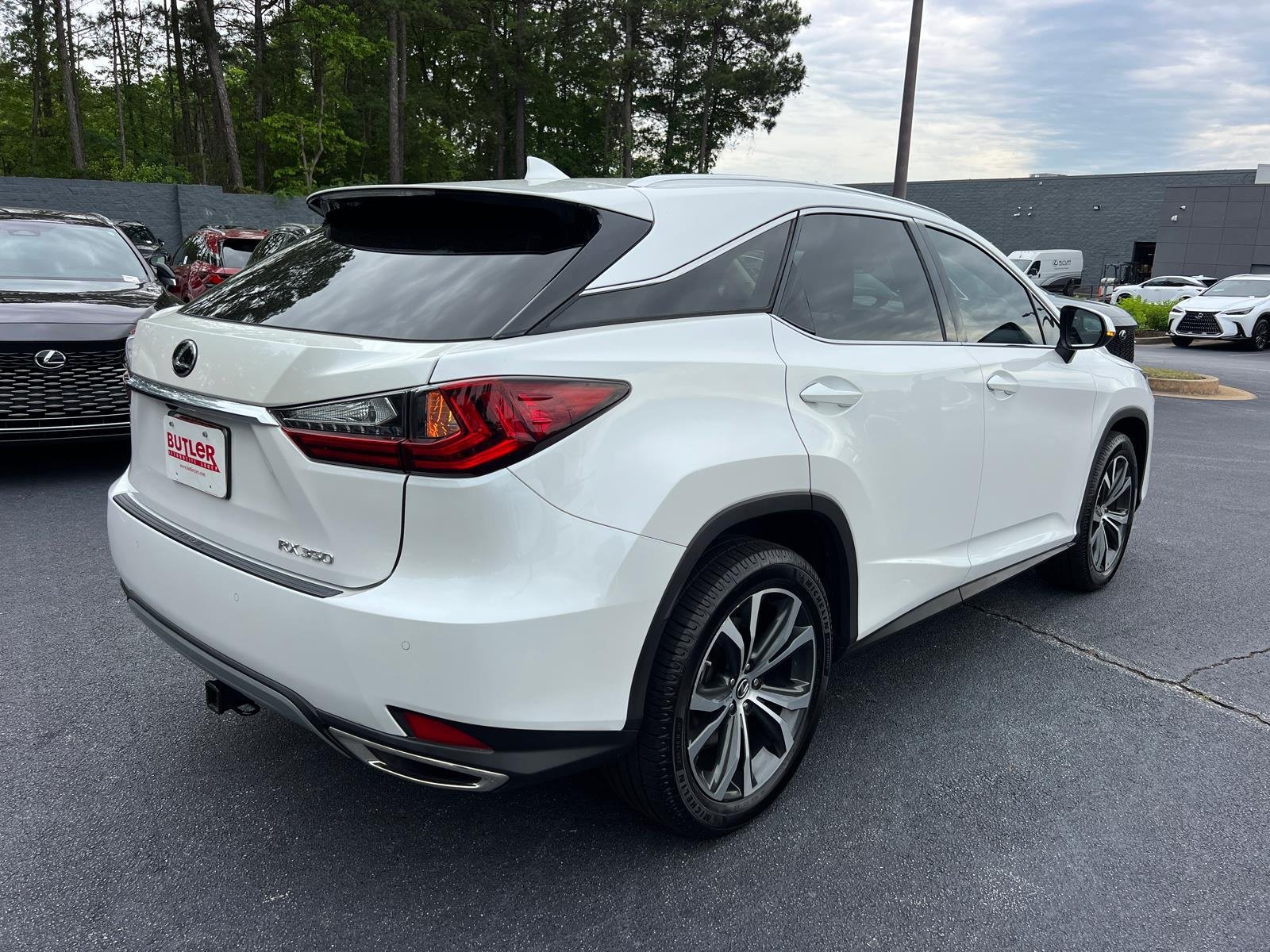 Used 2021 Eminent White Pearl Lexus R350 image 6