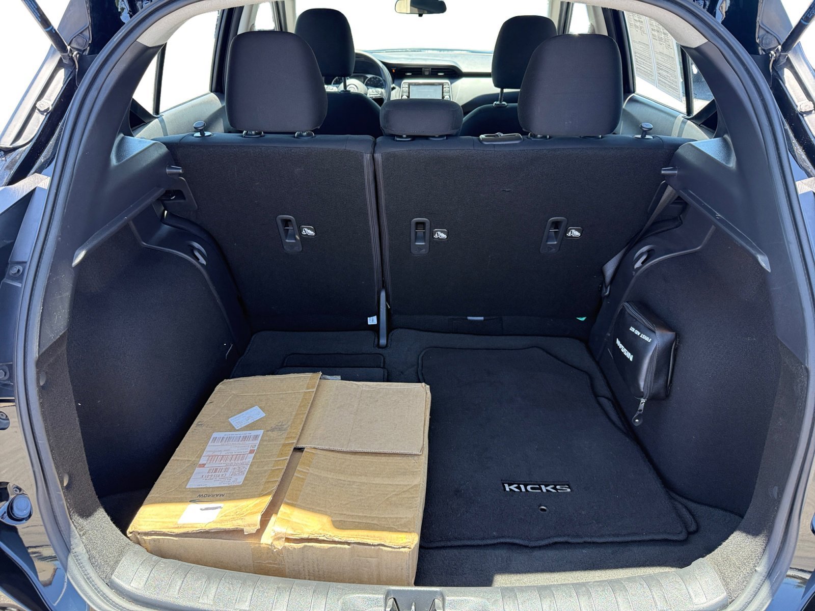Used 2023 Super Black Nissan S image 17