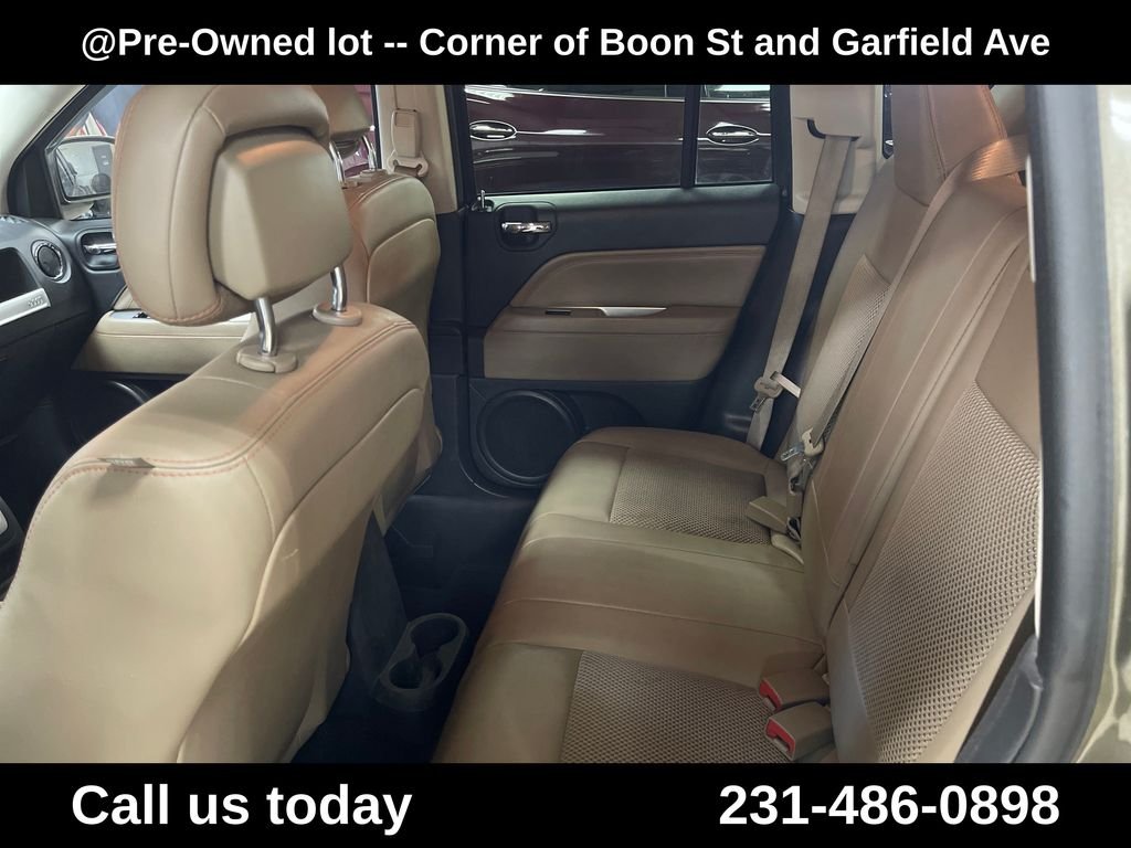 Used 2015 Green Jeep Latitude image 25
