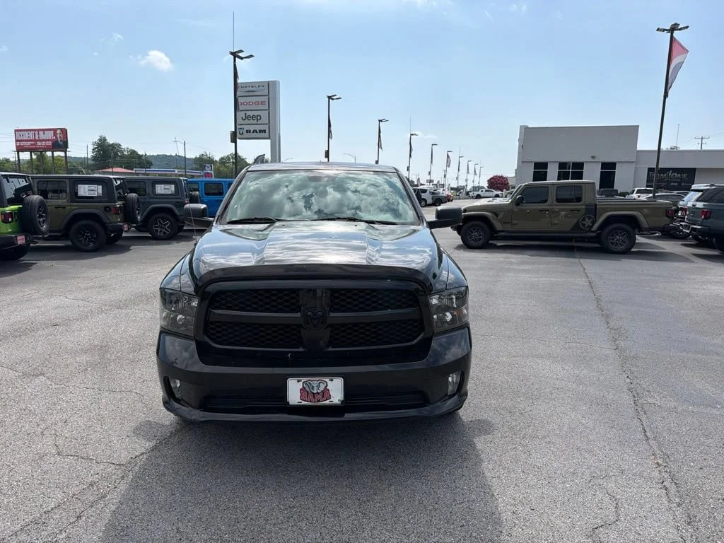 Used 2018 Brilliant Black Crystal Pearlcoat Ram Express image 2