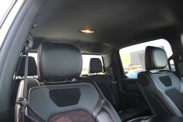 Used 2021 White Ram Big Horn/Lone Star image 34