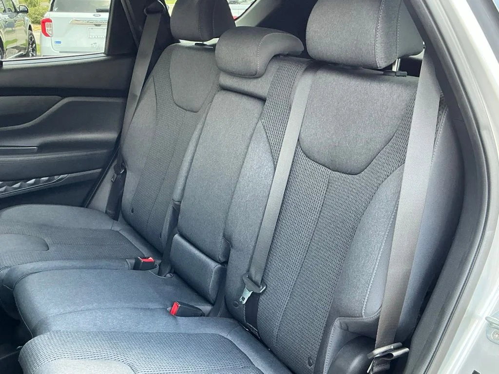 Used 2022 Silver Hyundai XRT image 24