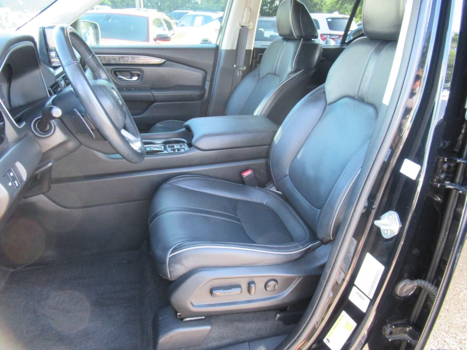 Used 2023 Black Honda Elite image 19