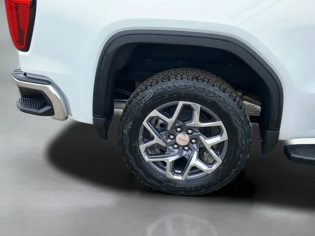 2026 GMC Sierra 1500 SLT - Photo 11