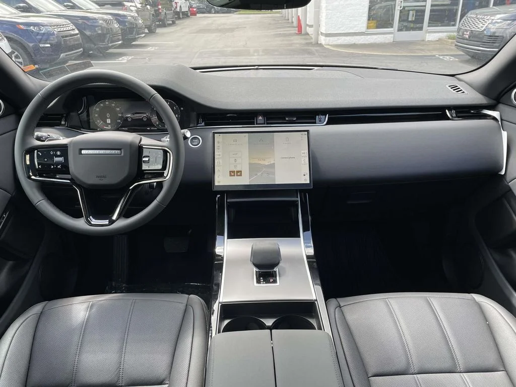 New 2026 Santorini Black Land Rover S image 23