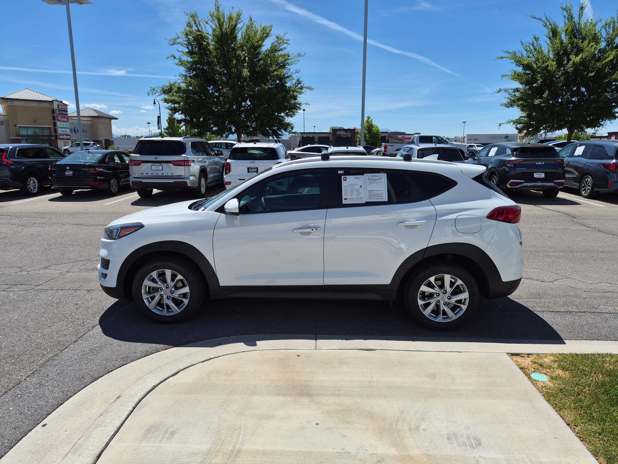 Used 2021 Winter White Hyundai Value image 12