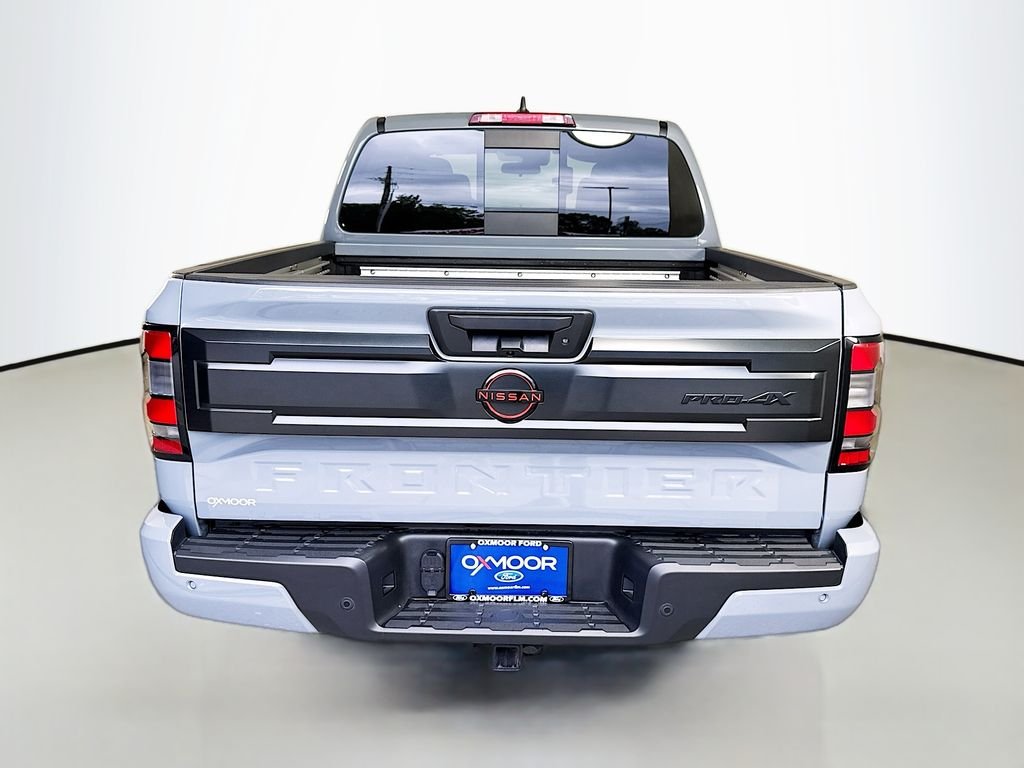 Used 2025 Boulder Gray Pearl Nissan PRO-4X image 12