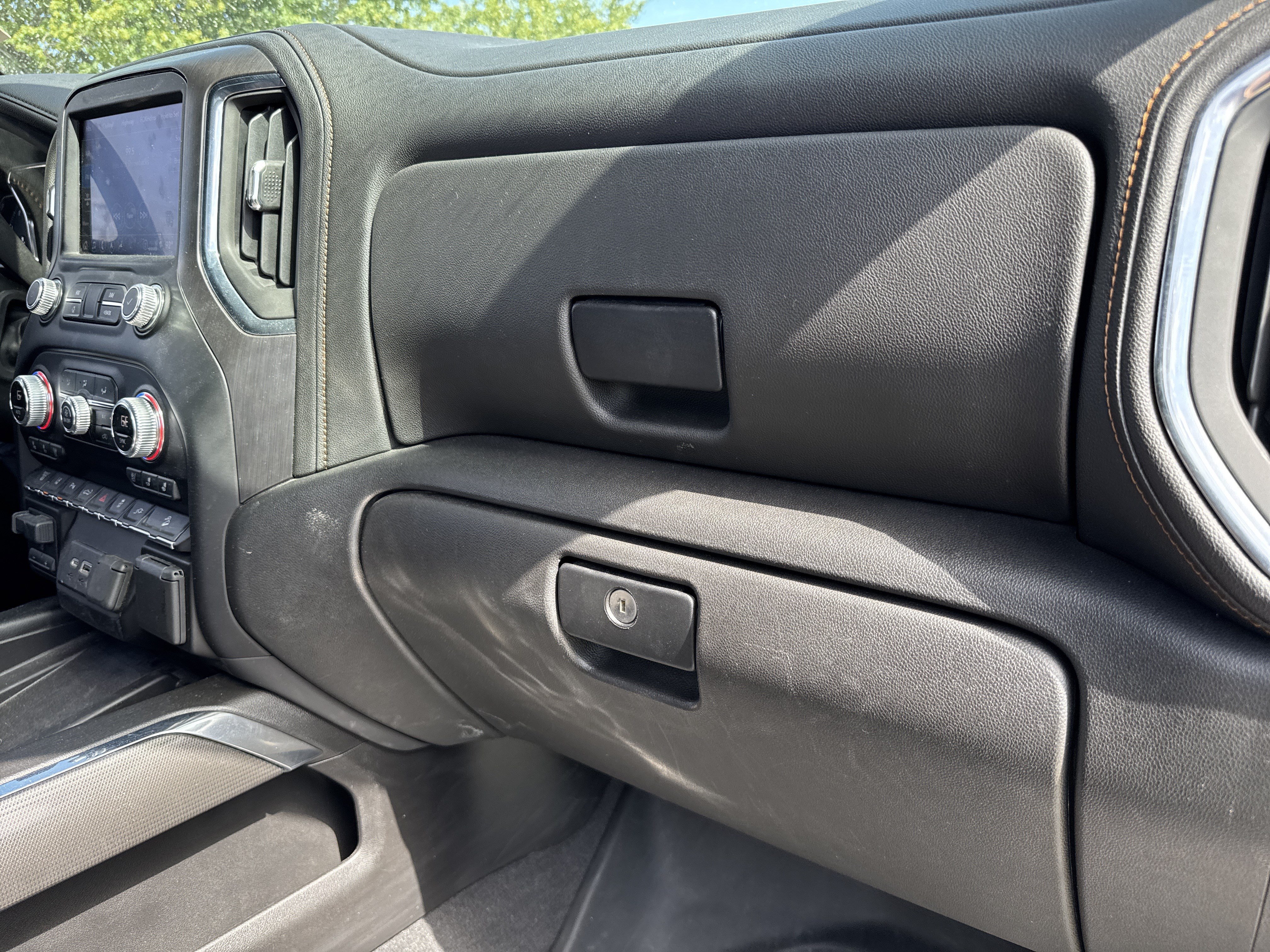 Used 2023 Summit White GMC AT4 image 22