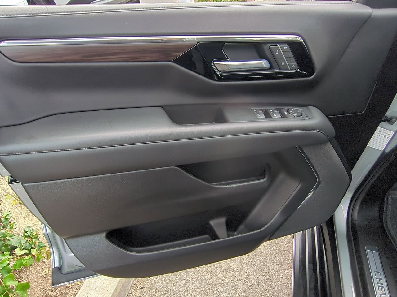2025 Chevrolet Tahoe LT - Photo 22