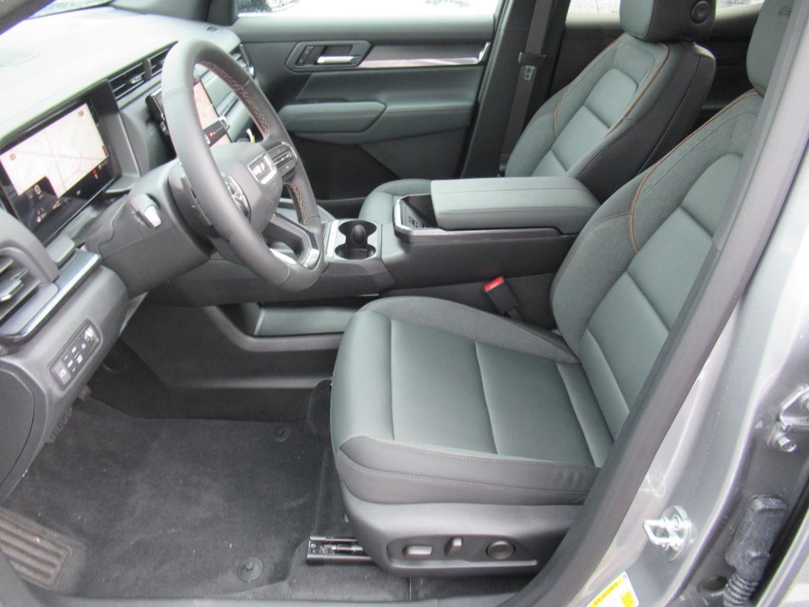2027 GMC Terrain AT4 - Photo 16