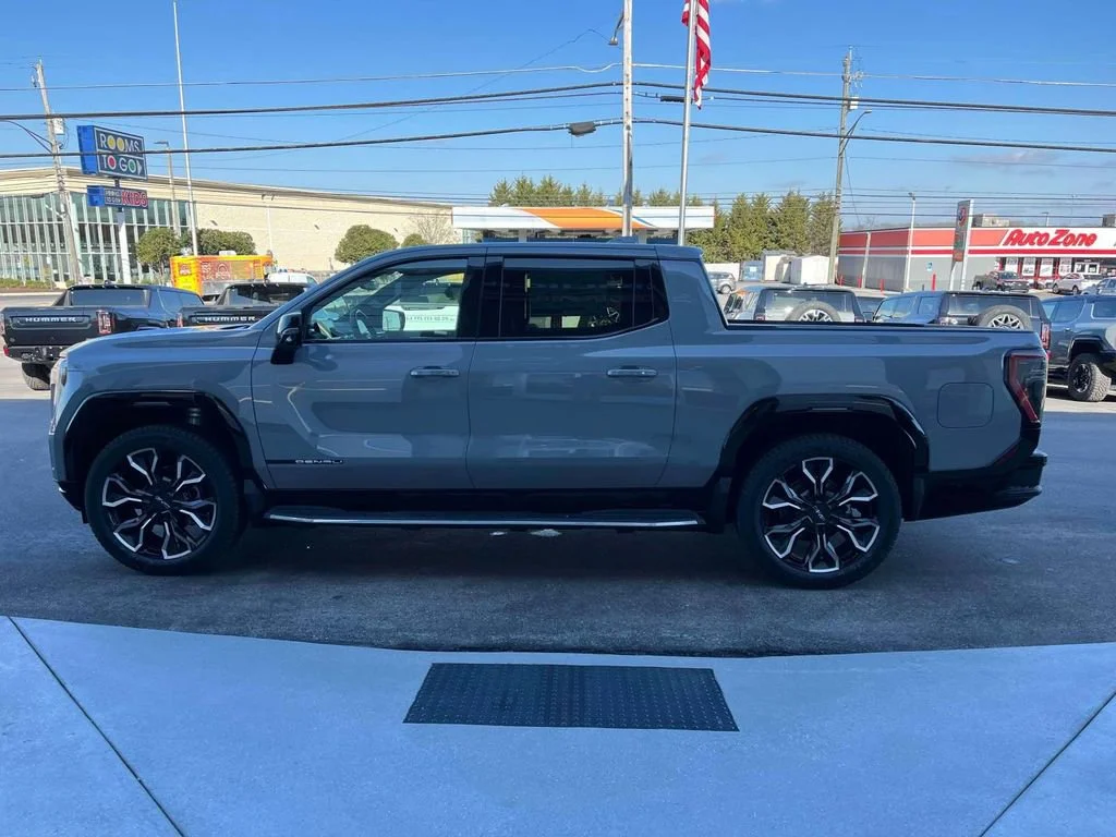 2025 GMC Sierra EV Denali - Photo 6
