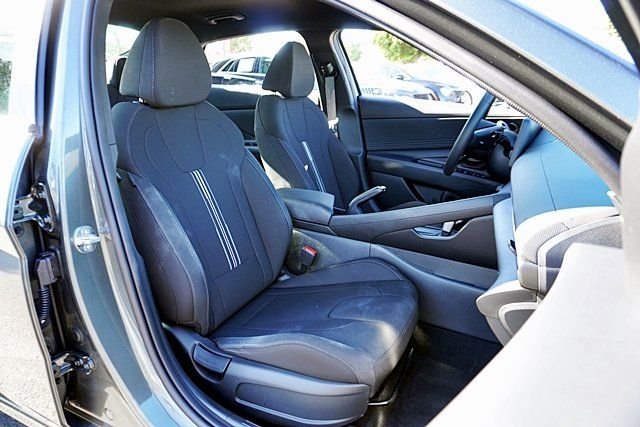 Used 2026 Gray Hyundai SEL Sport image 11