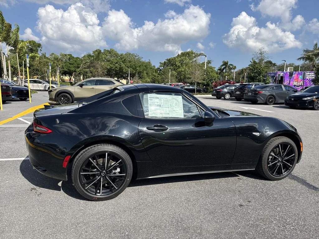 2026 Mazda MX-5 Miata RF Grand Touring - Photo 4