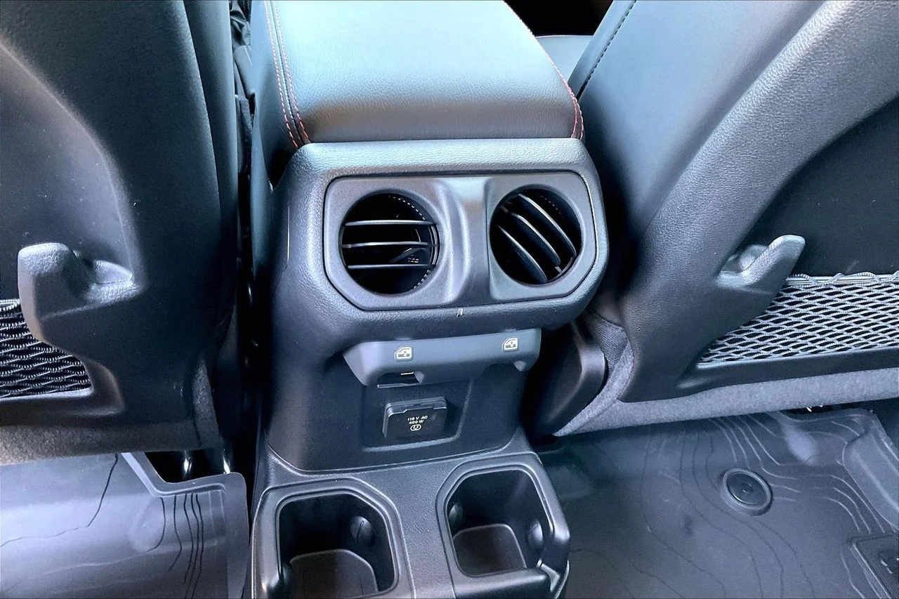 New 2026 Black Clear-Coat Exterior Paint Jeep Rubicon X image 14