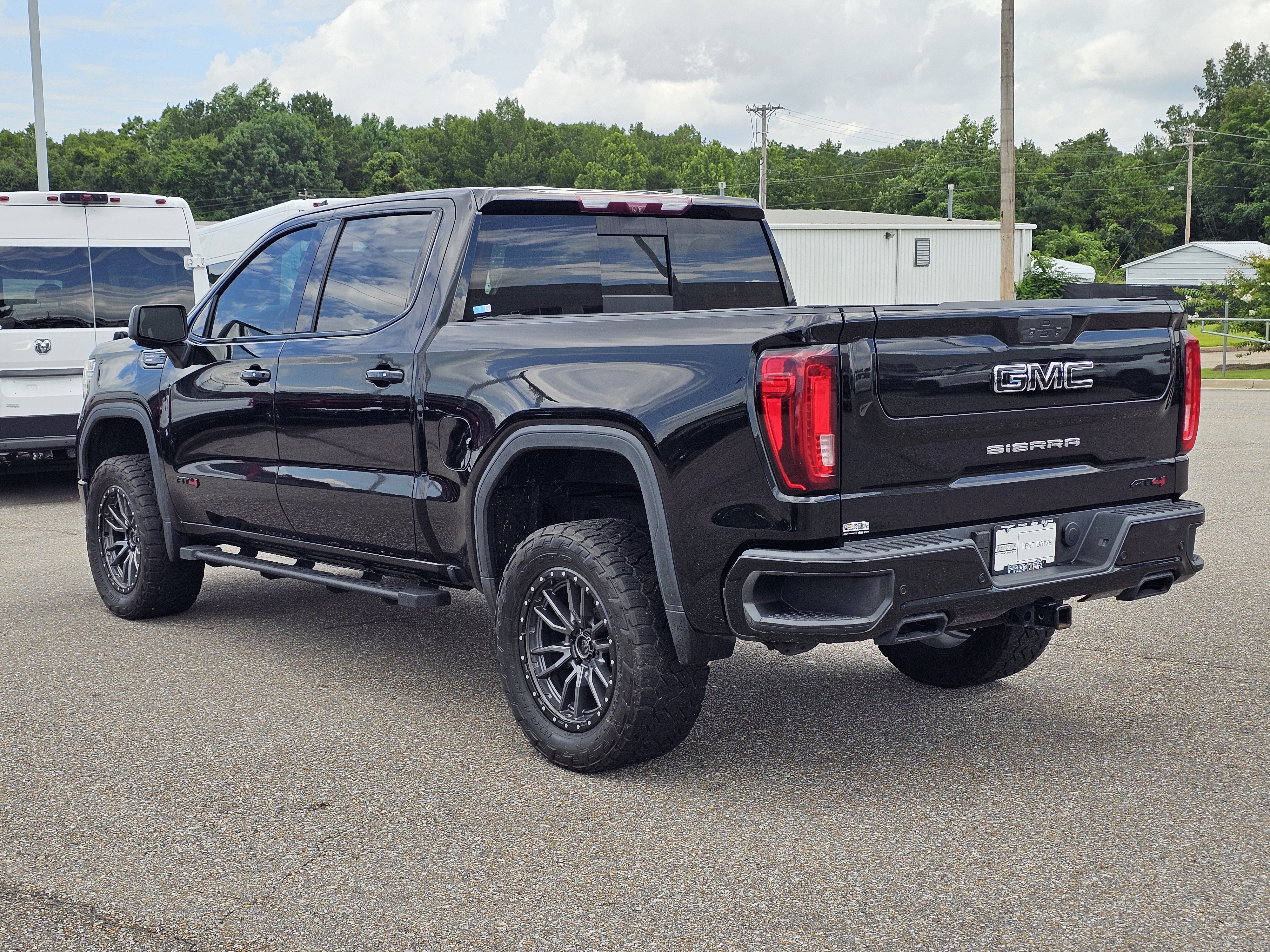 2021 GMC Sierra 1500 AT4 - Photo 14