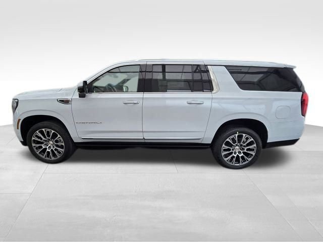 2026 Gmc Yukon XL Denali photo 2