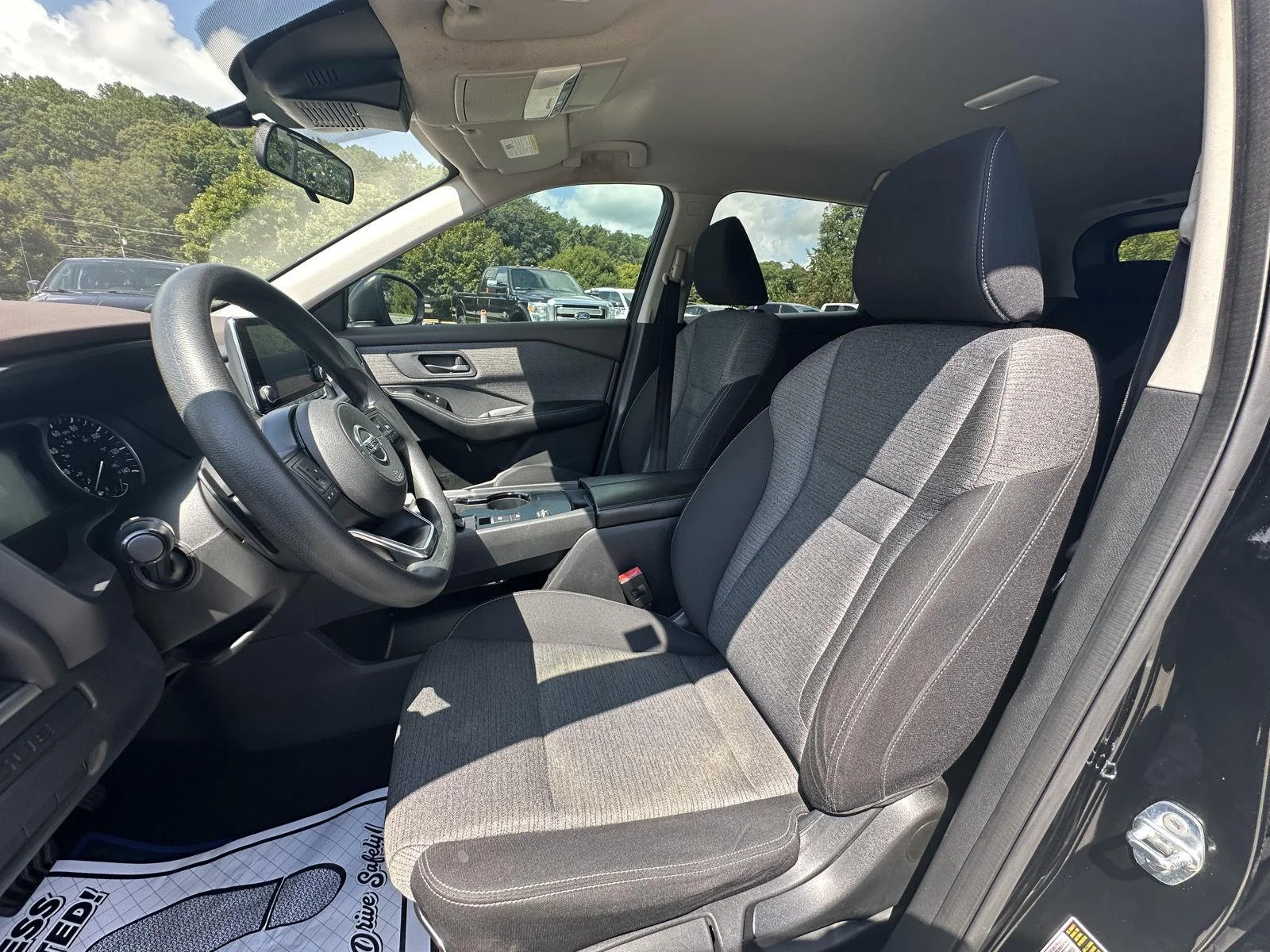 Used 2021 Super Black Nissan S image 9