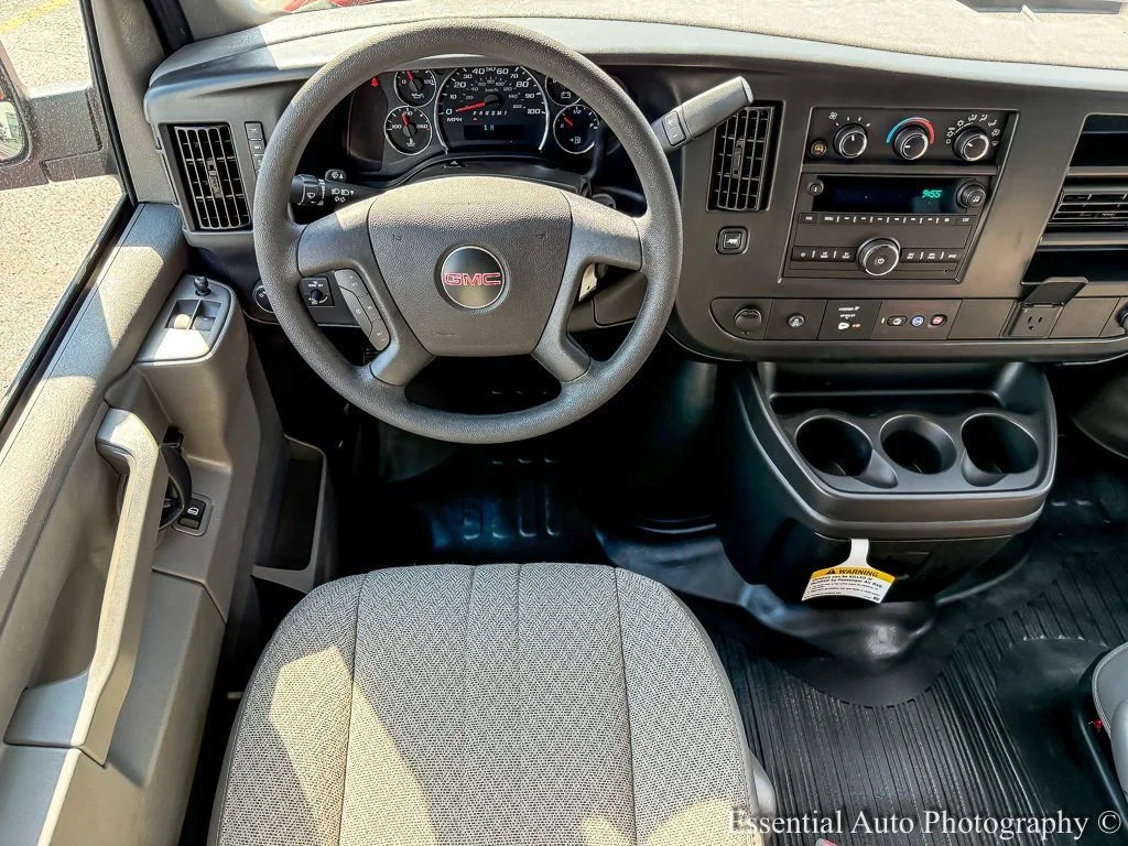 2025 GMC Savana Cargo Work Van - Photo 10