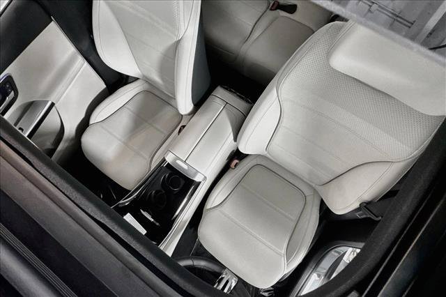 New 2027 Verde Silver Metallic Mercedes-Benz GLC 300 image 49