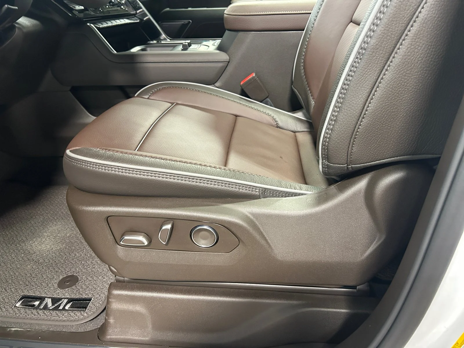 New 2026 Summit White GMC Denali image 15