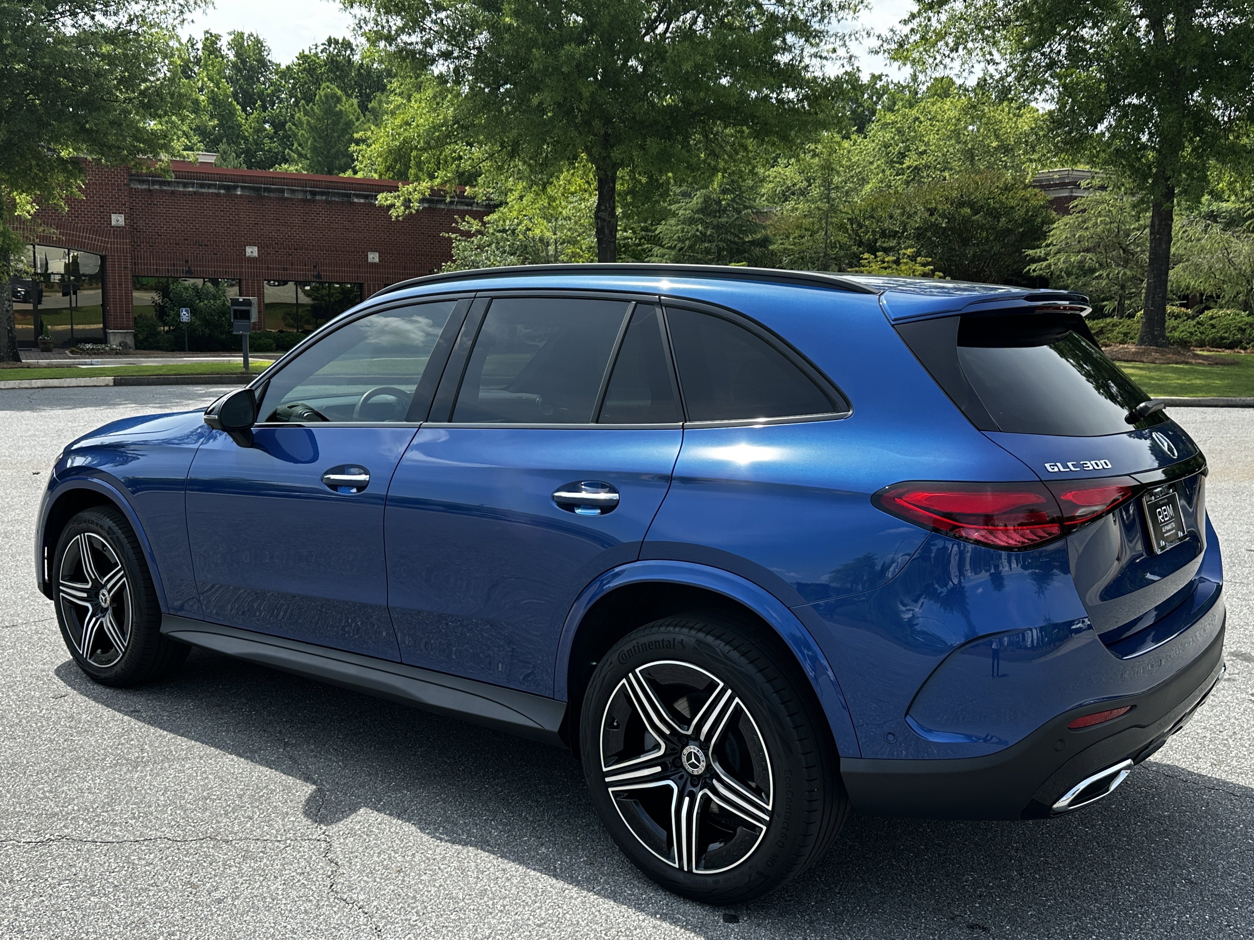 Certified Used 2025 Blue Mercedes-Benz GLC 300 image 6