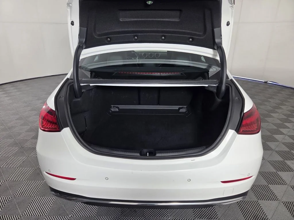 Used 2025 White Mercedes-Benz C 300 image 28