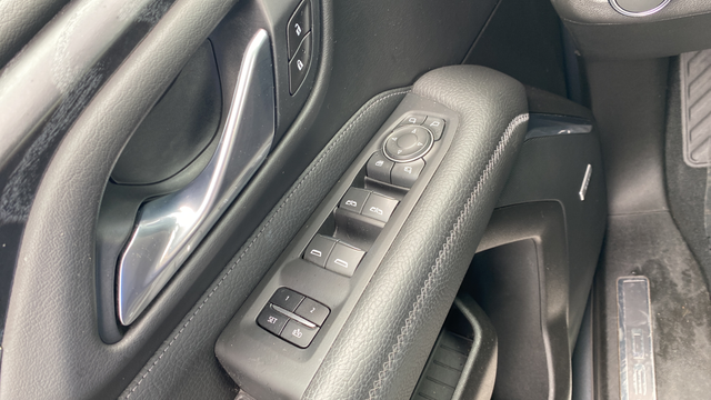 Used 2021 Gray GMC Denali image 21
