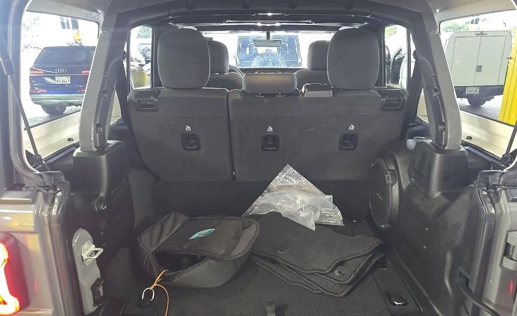 Used 2023 Gray Jeep Rubicon 4xe image 12