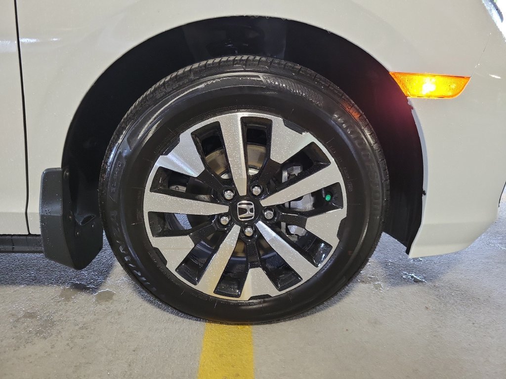 2026 Honda Odyssey EX-L - Photo 6