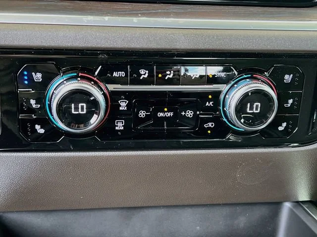 2026 GMC Sierra 1500 SLT - Photo 11