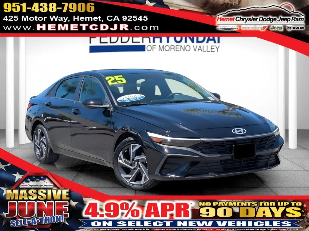 Used 2025 Black Hyundai SEL Sport image 1