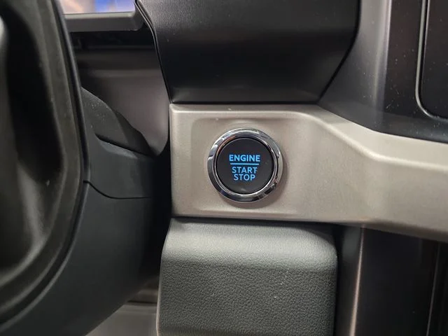 New 2026 Oxford White Ford F-250® XLT image 35