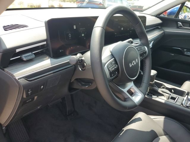 2025 Kia K5 EX - Photo 16
