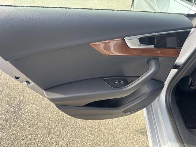 Used 2023 Florett Silver Metallic Audi Premium image 18