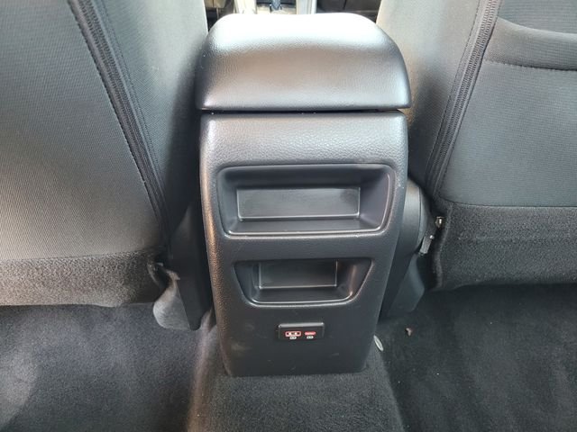Used 2019 White Nissan S image 17