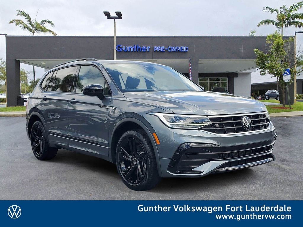 2023 Volkswagen Tiguan SE R-LINE BLACK