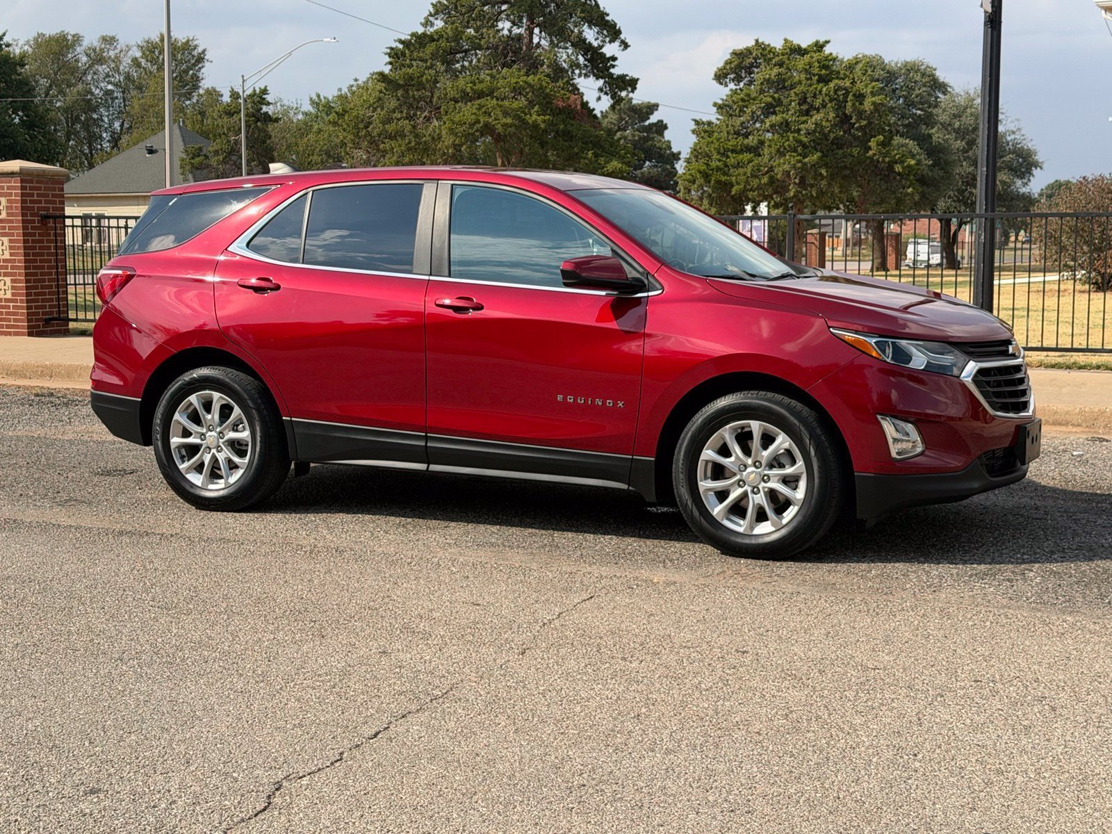 Used 2021 Chevrolet Equinox LT with VIN 2GNAXKEV5M6144227 for sale in Okarche, OK