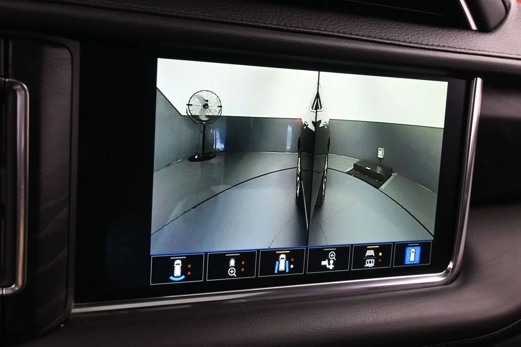 Used 2022 Onyx Black GMC Denali image 22
