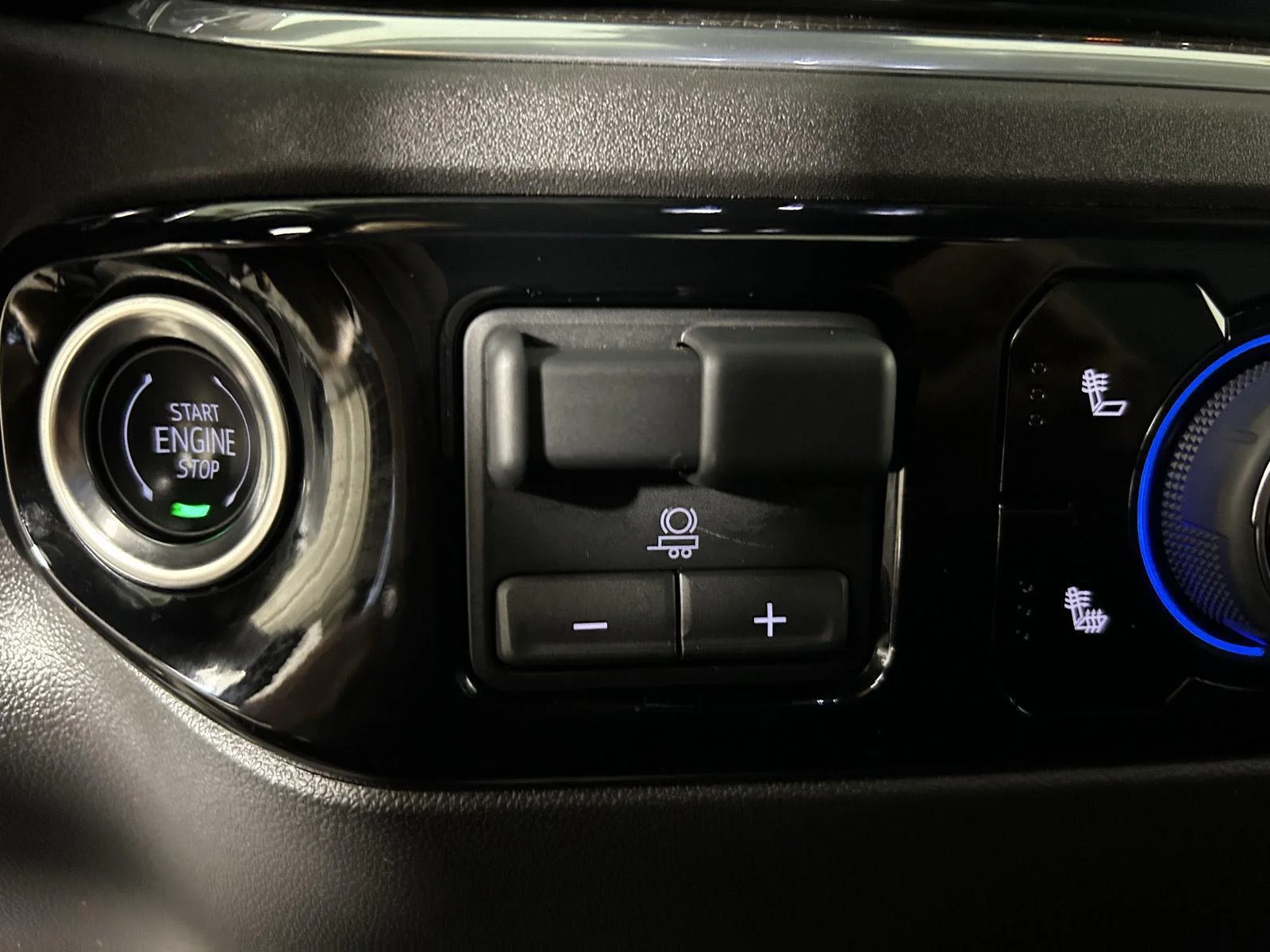 Used 2025 Black Chevrolet LT image 25
