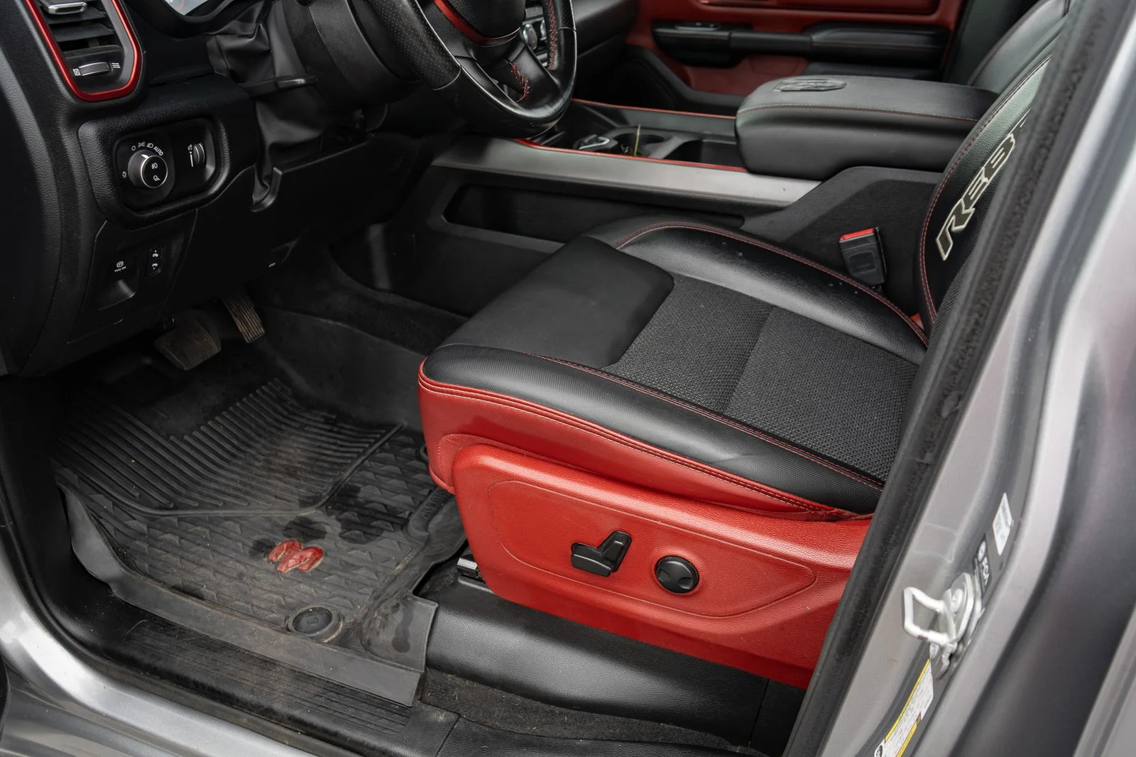 Used 2022 Silver Ram Rebel image 16