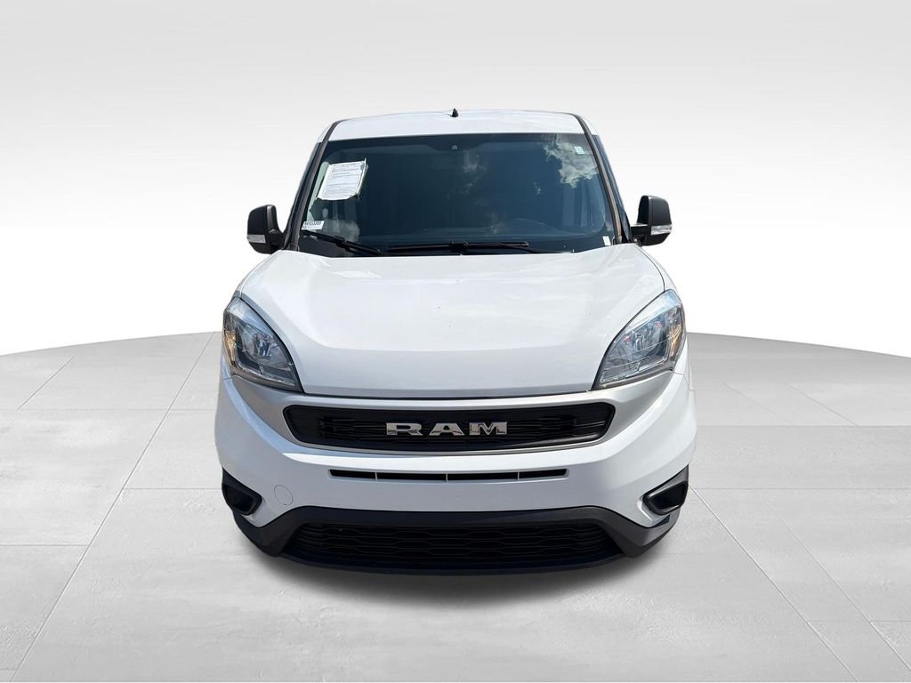Used 2022 White Ram Base image 9