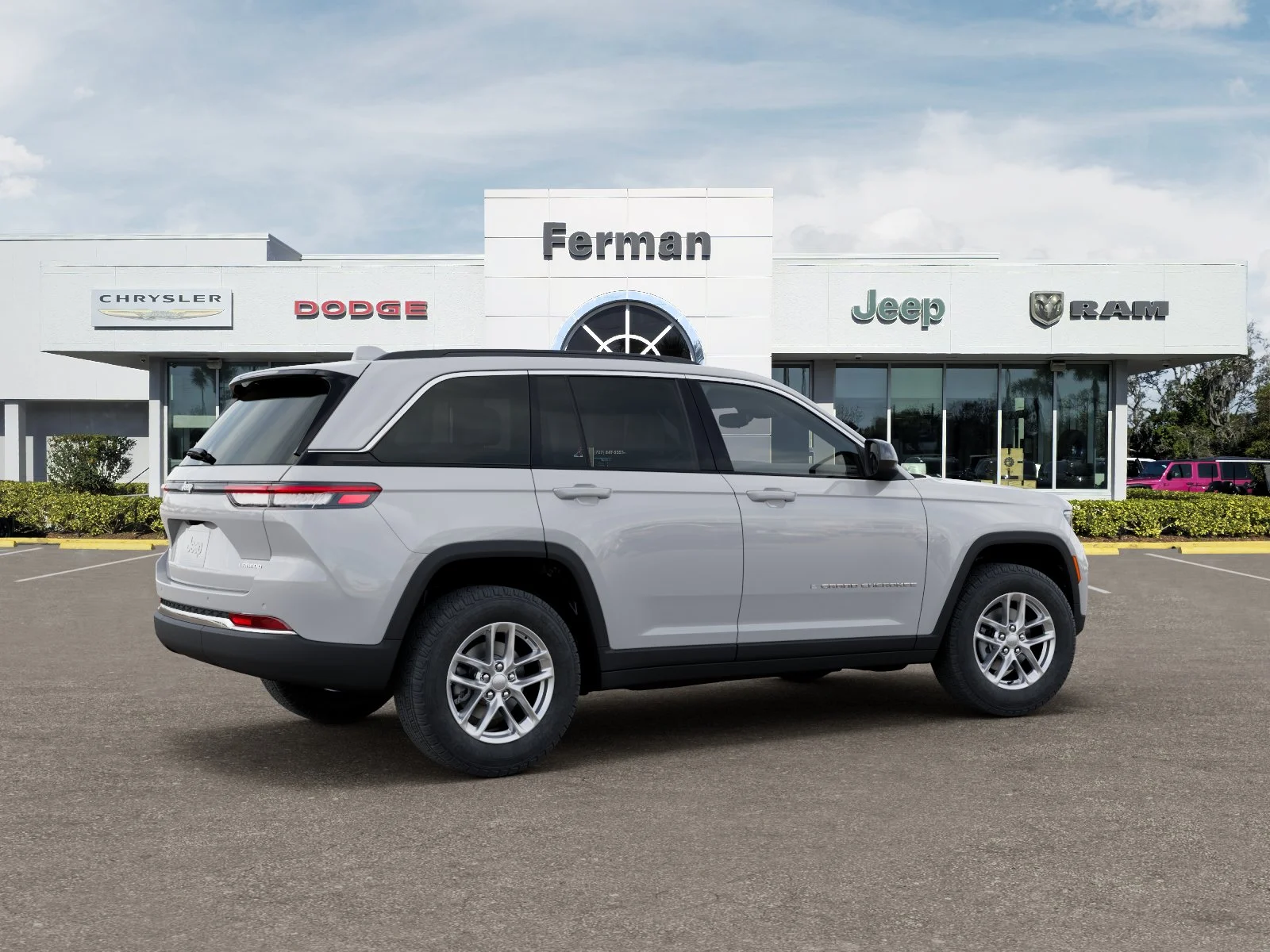 New 2026 Bright White Clear-Coat Exterior Paint Jeep Laredo X image 5