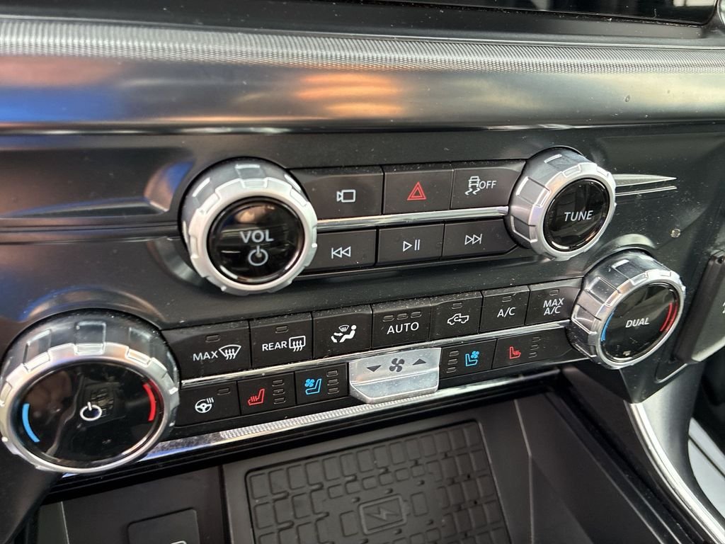 Used 2025 Black Ford Raptor image 17