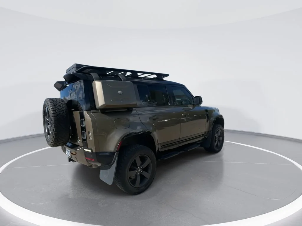 Used 2020  Land Rover X image 8